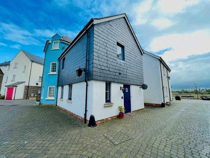 2 Bedroom House To Rent In Eastcliff, Portishead, BS20