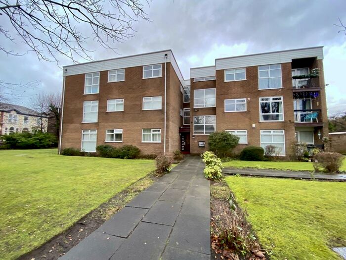 2 Bedroom Flat To Rent In Part Street, Southport, Merseyside., PR8