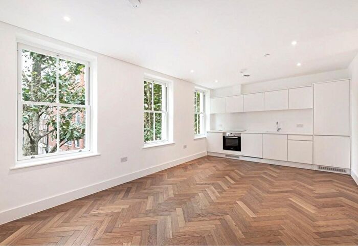 1 Bedroom Flat To Rent In Charlotte Street, Fitzrovia, London, W1T