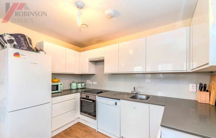 1 Bedroom Flat To Rent In Garratt Lane, London, SW17