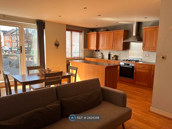 1 Bedroom Flat To Rent In The Coliseum, London, N8