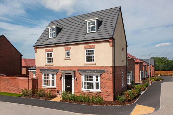 4 Bedroom Detached House For Sale In Northampton Road, Wellingborough, Northamptonshire, NN8