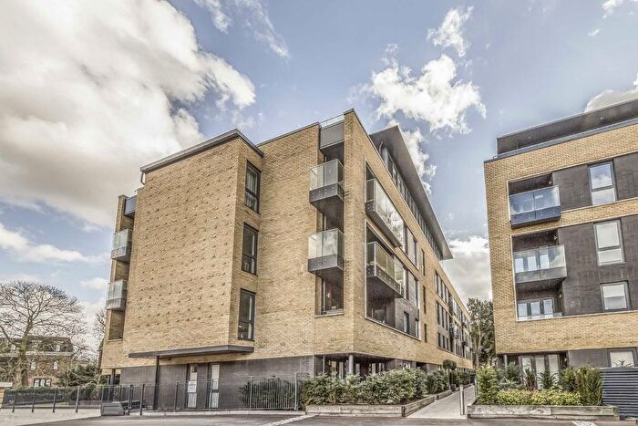 2 Bedroom Flat To Rent In Pipit Drive, Putney, SW15