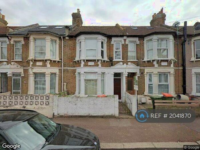 3 Bedroom Flat To Rent In Macaulay Road, London, E6