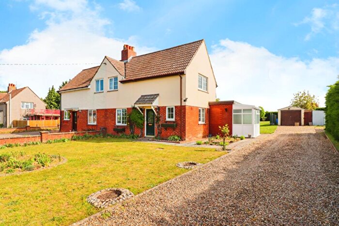 3 Bedroom Semi-Detached House For Sale In Rectory Hill, Rickinghall, Diss, IP22