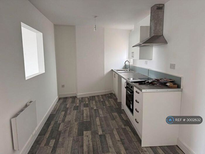 1 Bedroom Flat To Rent In Grants Walk, St Austell, PL25