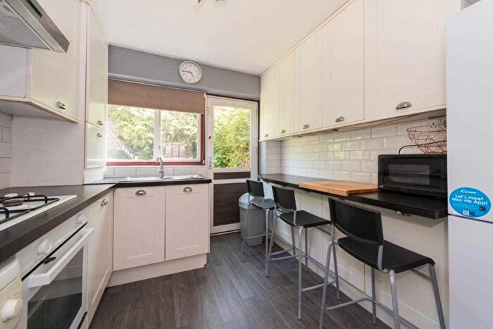 4 Bedroom Terraced House For Sale In Teddington Close, Canterbury, CT1