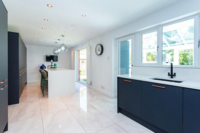 4 Bedroom Detached Bungalow For Sale In Gregson Way, Fulwood, PR2