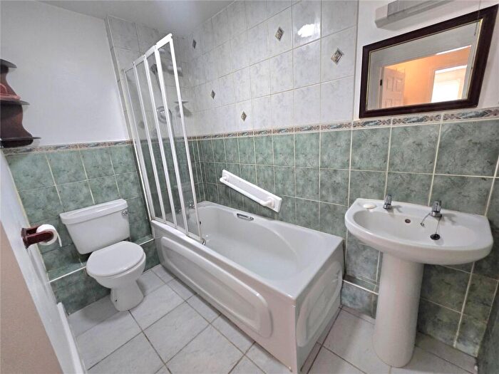 2 Bedroom Flat For Sale In St. Nicholas Street, Coventry, West Midlands, CV1