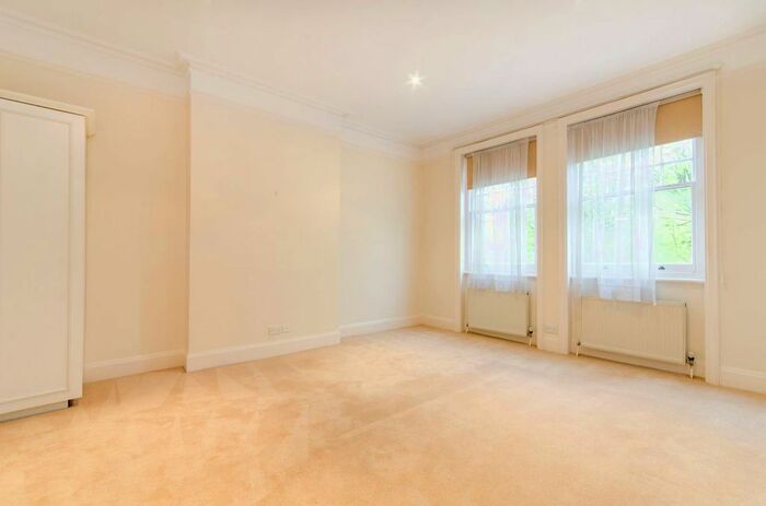 3 Bedroom Maisonette To Rent In Aberdare Gardens, South Hampstead, London, NW6