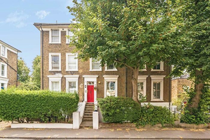 Studio To Rent In St. Pauls Road, Islington, N1