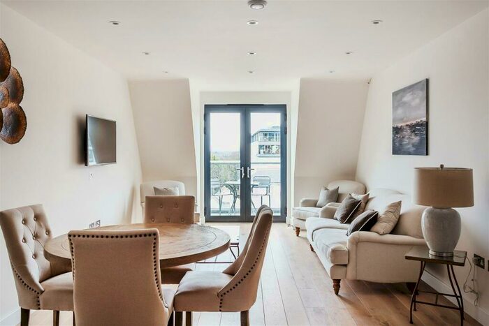 2 Bedroom Apartment To Rent In Sydenham Road, Guildford, GU1