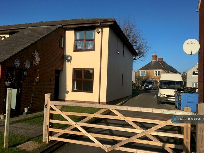 1 Bedroom Flat To Rent In Whitworth Road, Swindon, SN25