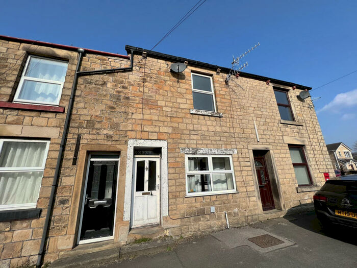 3 Bedroom Terraced House To Rent In Woolley Bridge Road, Glossop, SK13