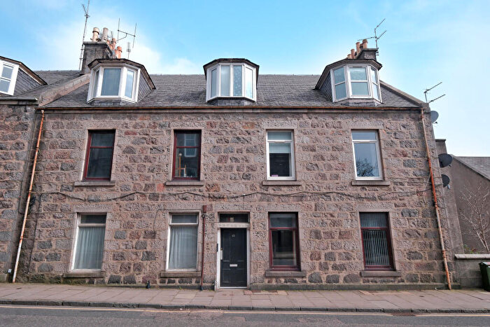 3 Bedroom Flat For Sale In Albert Street, Rosemount, Aberdeen, AB25