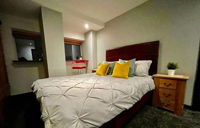 4 Bedroom Flat To Rent In Clipstone Street, London, W1W
