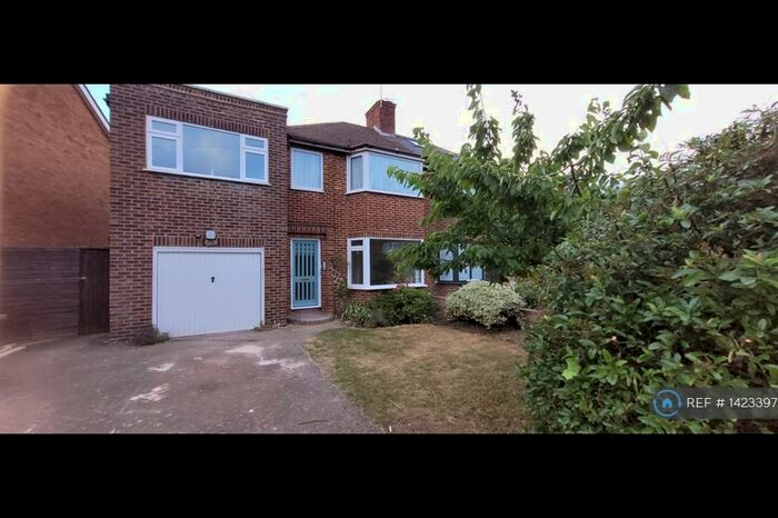 4 Bedroom Semi-Detached House To Rent In Bullescroft Road, Barnet, Edgware, HA8