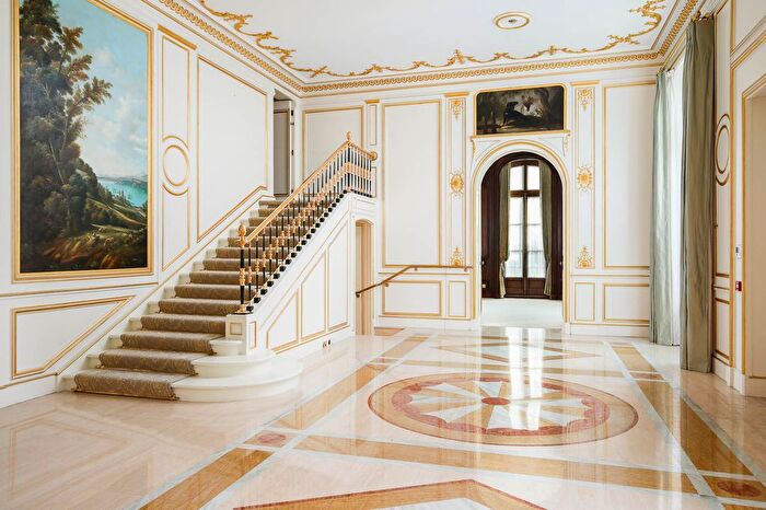 9 Bedroom Town House To Rent In Belgrave Square, London, SW1X