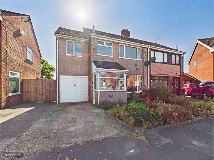 4 Bedroom Semi Detached House For Sale In Lowfield Close, Newton, PR4