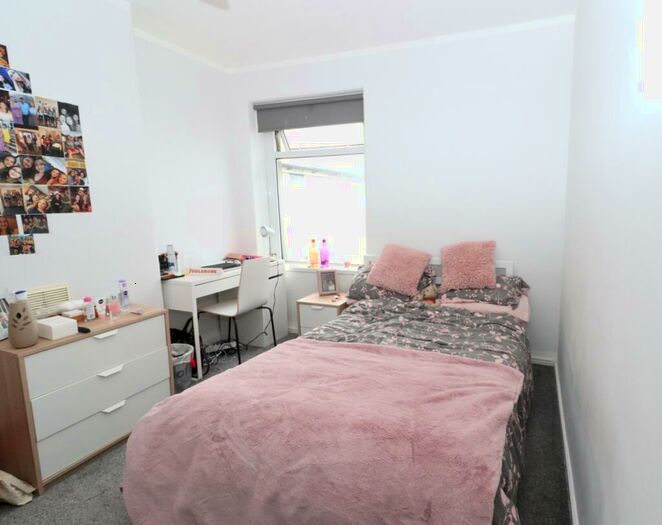 7 Bedroom House To Rent In Bangor Street, Roath, CF24