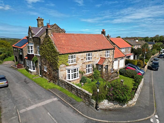 6 Bedroom Detached House For Sale In Newholm Green Farm, Newholm, YO21