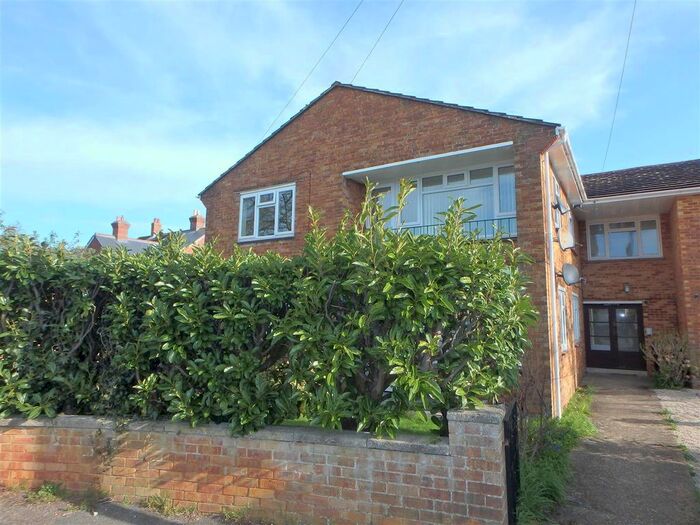 2 Bedroom Flat To Rent In Southwood Court, Southwood Avenue, Walkford, BH23