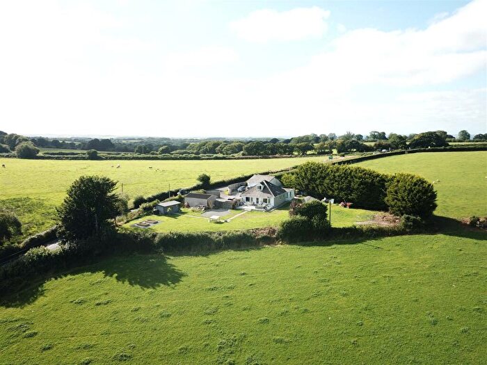 4 Bedroom Bungalow For Sale In Hatherleigh Road, Okehampton, EX20