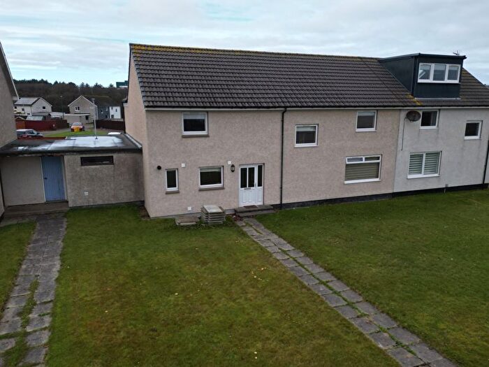 4 Bedroom Semi-Detached House For Sale In Green Court, Thurso, KW14