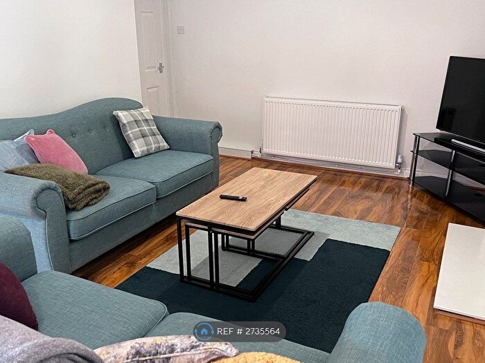 4 Bedroom Semi Detached House To Rent In Sandon Street, Nottingham, NG7