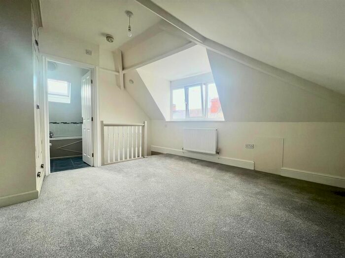 2 Bedroom Flat To Rent In Allott Street, Hoyland Common, Barnsley, S74