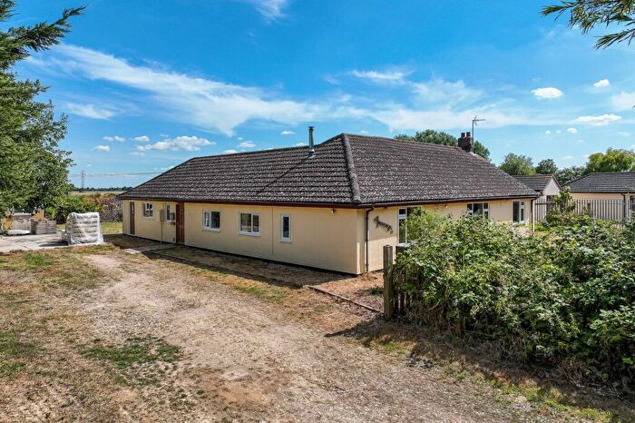 4 Bedroom Detached Bungalow For Sale In Ryefield Lane, Holbeach, PE12