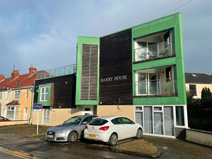 2 Bedroom Flat To Rent In Barry House, Mangotsfield, BS16