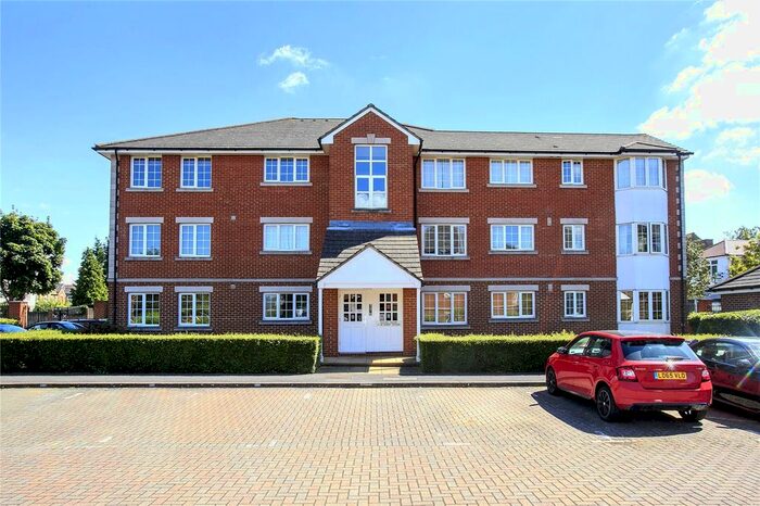 1 Bedroom Flat To Rent In Sigrist Square, Canbury Park Road, Kingston Upon Thames, KT2