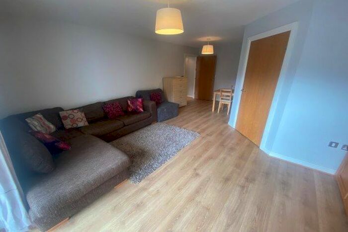 2 Bedroom Flat To Rent In Ezel Court, Cardiff, CF10