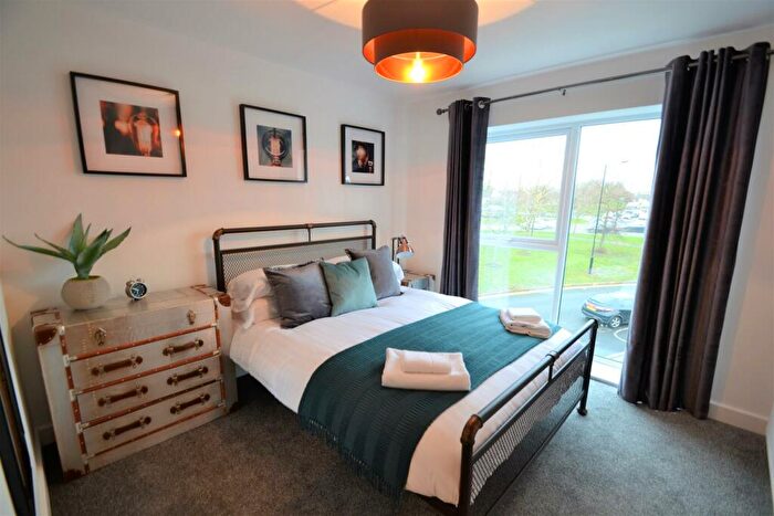 1 Bedroom Apartment To Rent In White Rose Apartments, White Rose Way, Doncaster, DN4