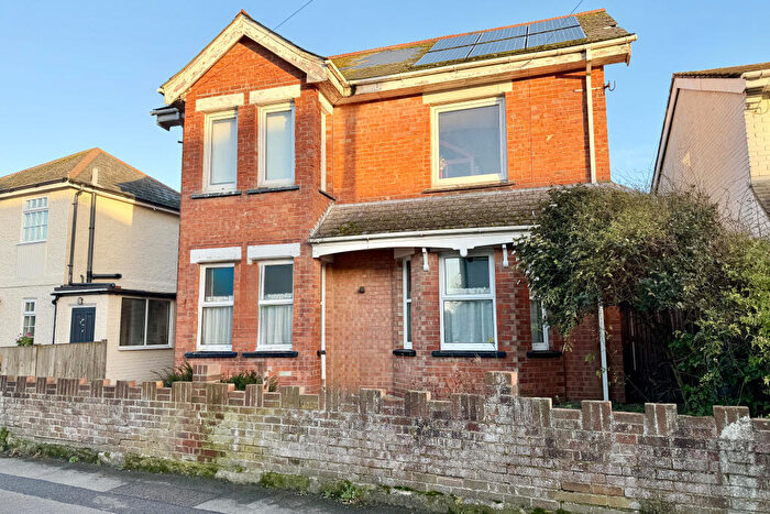 4 Bedroom Detached House For Sale In St. Leonards Road, Hythe, Kent, CT21