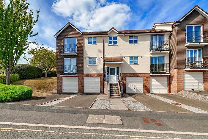 2 Bedroom Flat For Sale In White Friars Lane, St. Judes, PL4