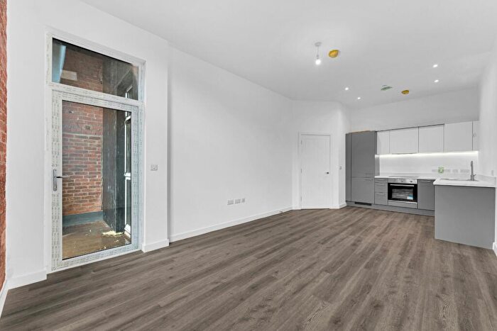 1 Bedroom Flat To Rent In Cotton Gardens, Union Mill, Vernon Street, Bolton, BL1