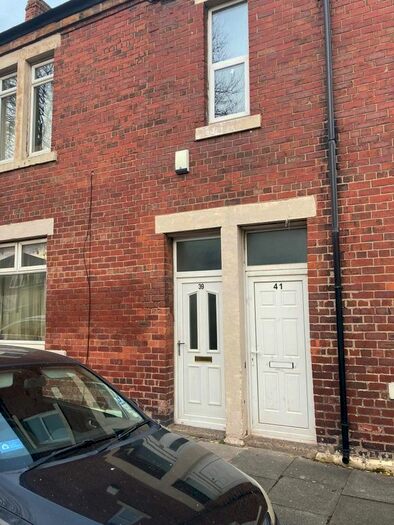 2 Bedroom Flat To Rent In Silkeys Lane, North Shields, NE29