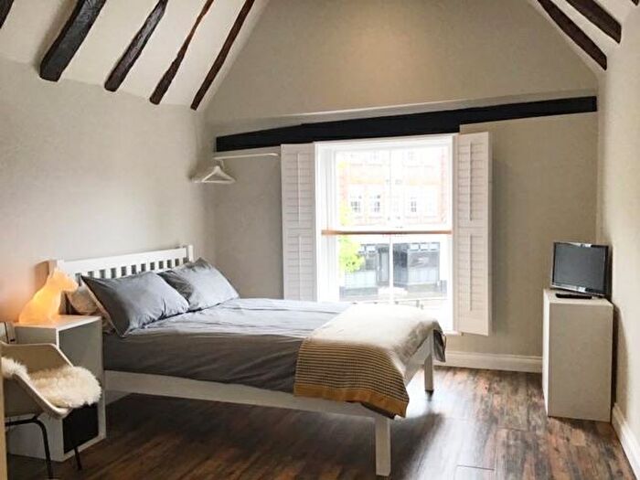 Studio To Rent In Parliament Square, Hertford, SG14