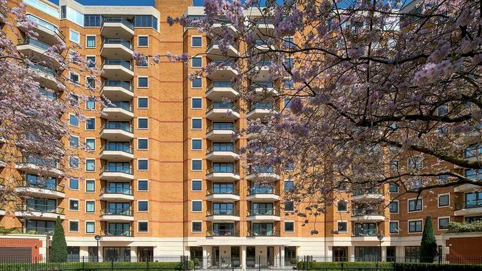 5 Bedroom Flat To Rent In Ashburn Place, London, SW7