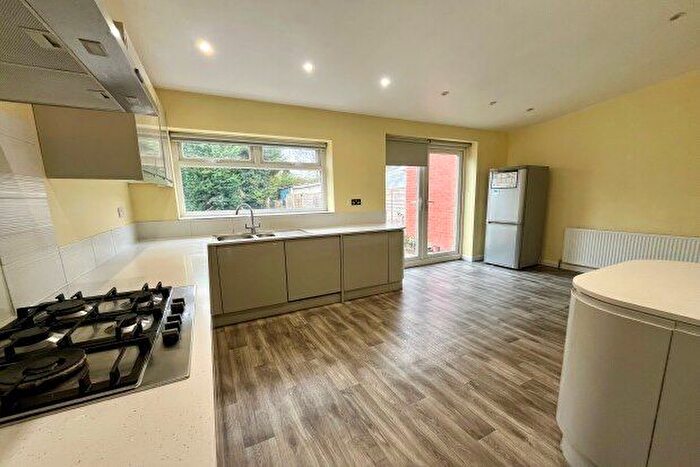 3 Bedroom Semi-Detached House To Rent In Fairholme Road, Manchester, M20