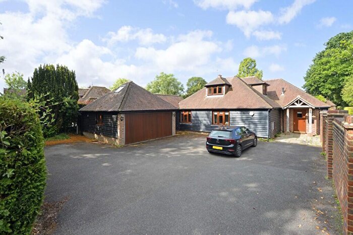 4 Bedroom Detached House To Rent In Guildford Road, Cranleigh, GU6