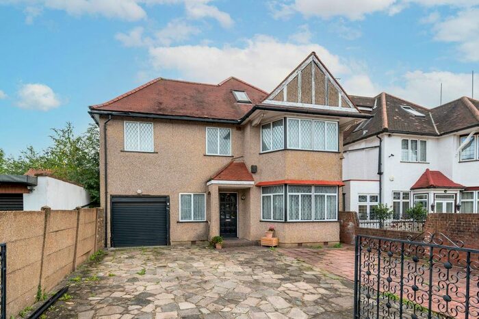 5 Bedroom Detached House To Rent In Mount Pleasant Road, Willesden Green, London, NW10