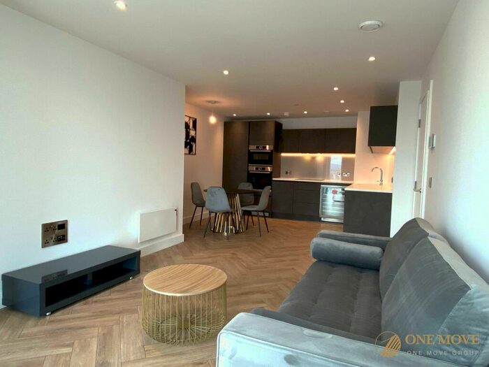 2 Bedroom Flat To Rent In Chester Road, Manchester, M15