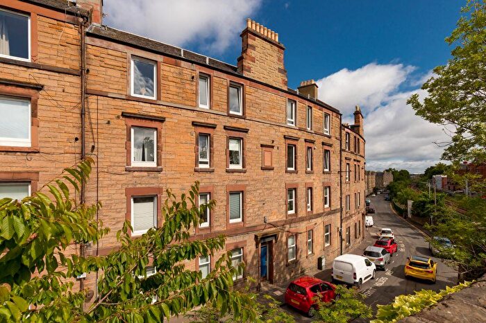1 Bedroom Flat For Sale In / Stewart Terrace, Gorgie, EH11