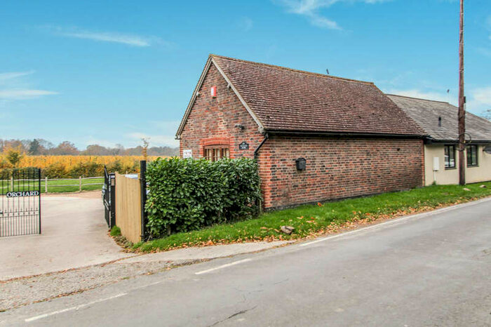 1 Bedroom Cottage For Sale In Furnace Lane, Horsmonden, TN12