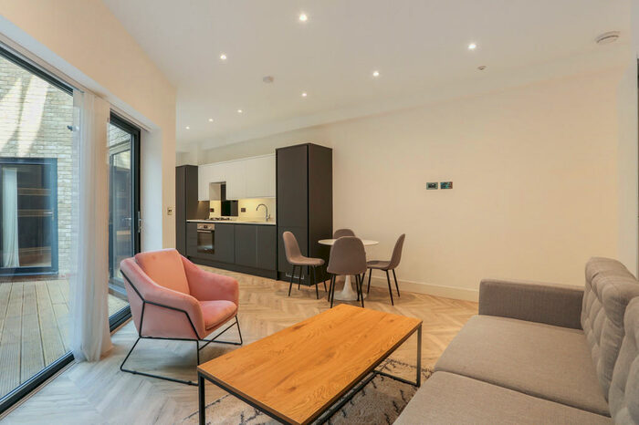 1 Bedroom Apartment To Rent In Cardigan Road, Bow, London, E3