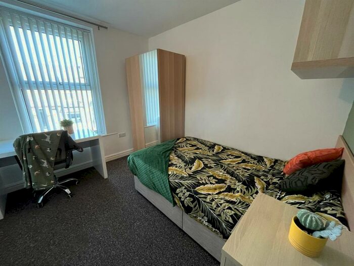 6 Bedroom Private Hall To Rent In Parker Street, Lancaster, LA1