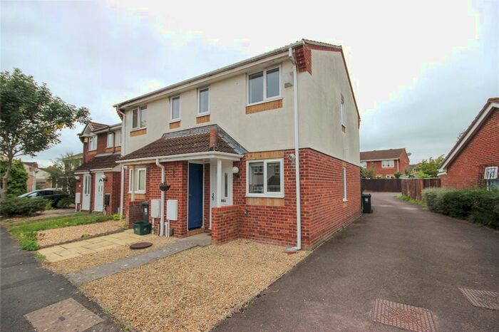 2 Bedroom End Of Terrace House To Rent In Courtlands, Bradley Stoke, Bristol, South Gloucestershire, BS32